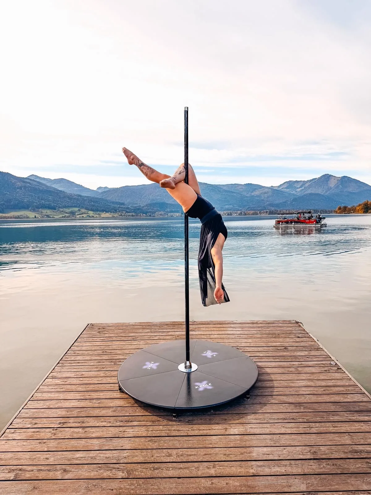 Kombination aus Chair Dance und Pole Dance